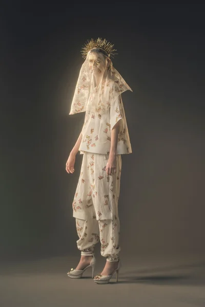 Look 28